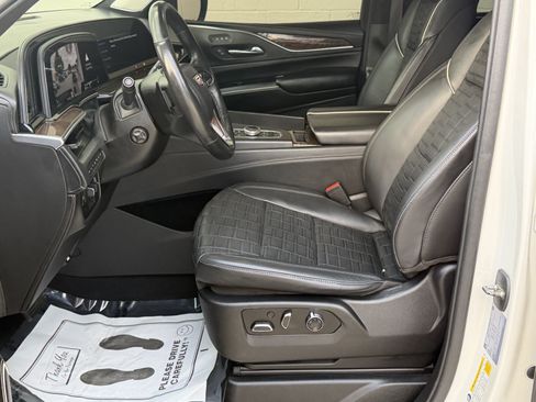 Used 2021 Cadillac Escalade Sport Platinum AWD/4WD image 18