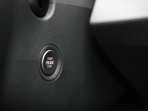 Used 2023 Volkswagen ID.4 Pro S image 22