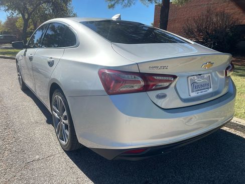 Used 2021 Chevrolet Malibu LT image 3