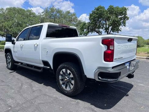 Used 2022 Chevrolet Silverado 2500 LT w/ Convenience Package AWD/4WD image 5