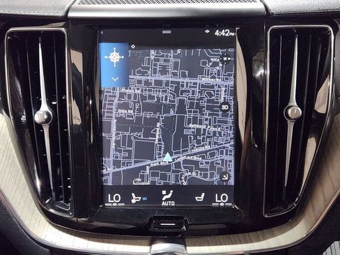 Used 2020 Volvo XC60 T6 Inscription w/ Protection Package Premier AWD/4WD image 33
