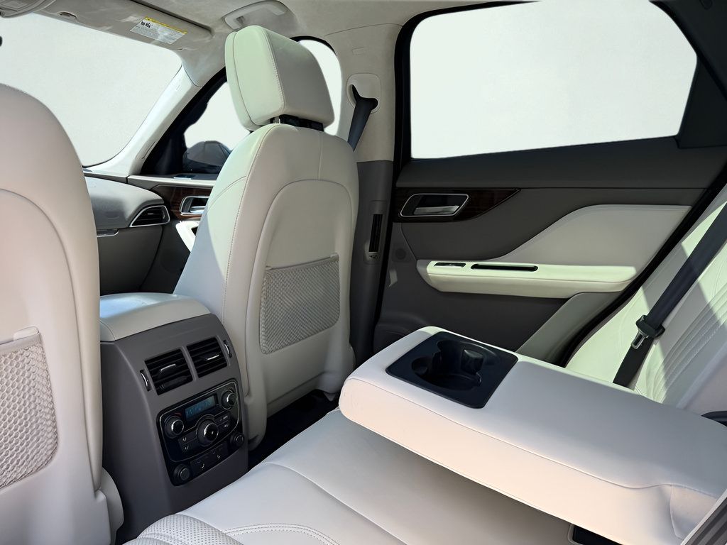 Used 2019 Jaguar F-PACE Portfolio AWD/4WD image 19