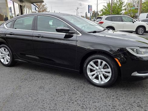 Used 2015 Chrysler 200 Limited w/ Convenience Group FWD image 6