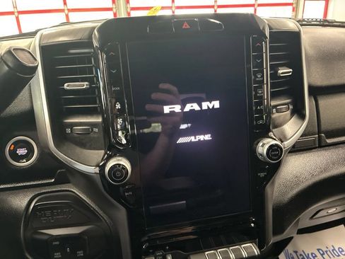 Certified 2025 RAM 2500 Big Horn AWD/4WD image 57