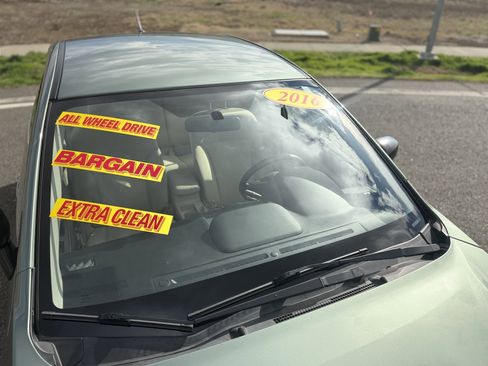 Used 2016 Subaru Impreza 2.0i image 4