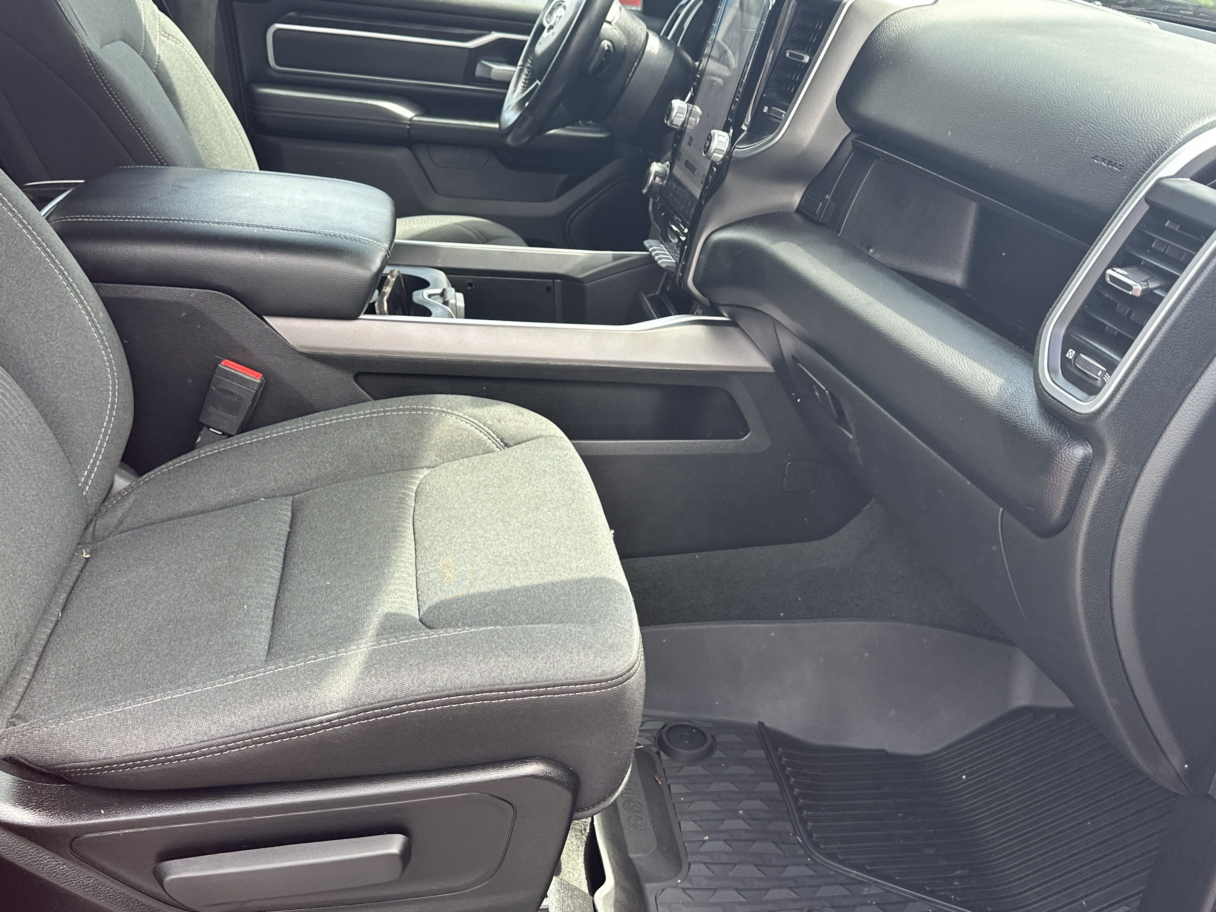 Used 2022 RAM 1500 Big Horn AWD/4WD image 13