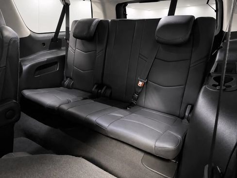Used 2019 Cadillac Escalade ESV Premium Luxury AWD/4WD image 19