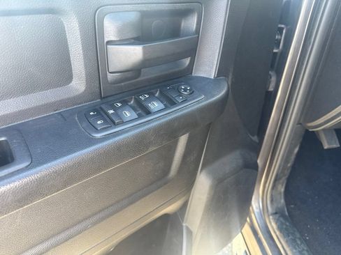 Used 2019 RAM 1500 Express w/ Express Value Package AWD/4WD image 12