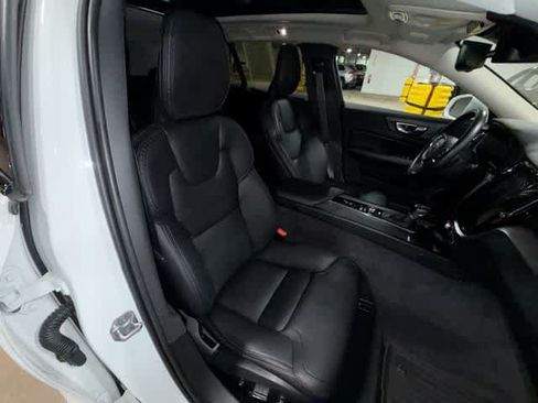 Used 2020 Volvo V60 T5 Cross Country w/ Protection Package Premier AWD/4WD image 16