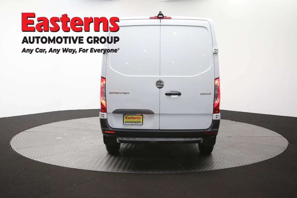 Used 2019 Freightliner Sprinter 2500 RWD image 34