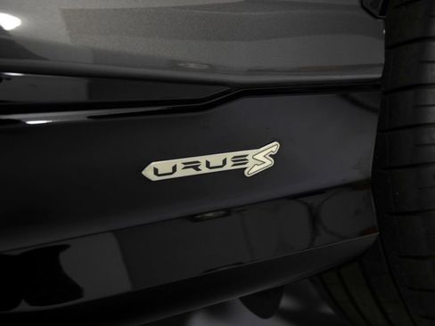 Used 2024 Lamborghini Urus S AWD/4WD image 48