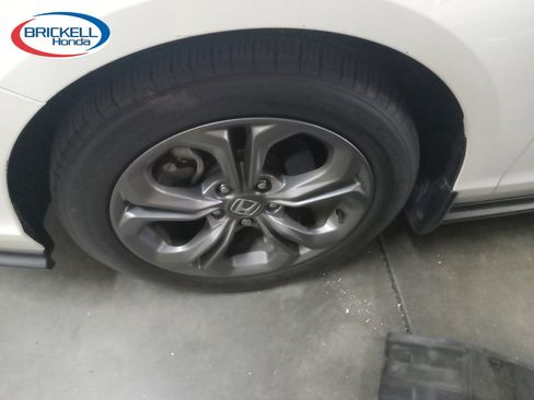 Used 2024 Honda Accord EX image 6