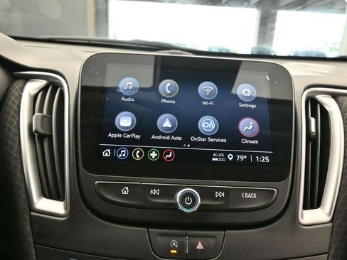 Used 2025 Chevrolet Malibu LT FWD image 23