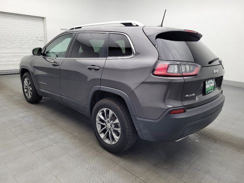 Used 2019 Jeep Cherokee Latitude Plus AWD/4WD image 5