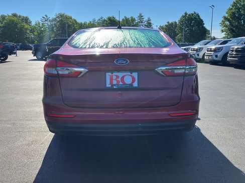 Used 2019 Ford Fusion S FWD image 5