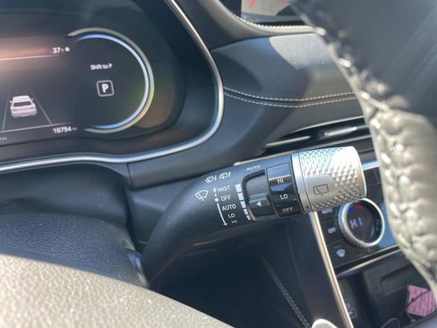 Used 2024 Genesis GV80 2.5T image 29