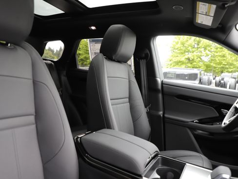 New 2026 Land Rover Range Rover Evoque Dynamic SE AWD/4WD image 12