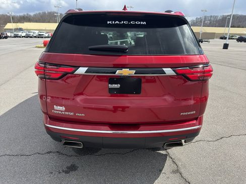 Used 2023 Chevrolet Traverse Premier image 4