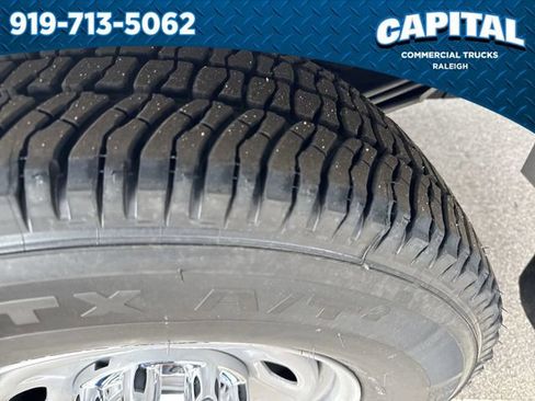 New 2026 Ford F250 XL w/ XL Chrome Package image 14