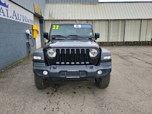 Used 2023 Jeep Wrangler Unlimited Sport image 4