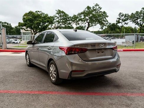 Used 2021 Hyundai Accent SEL image 4