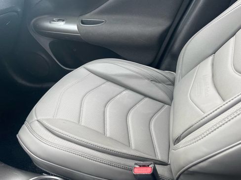 Used 2013 Nissan Juke SV image 18