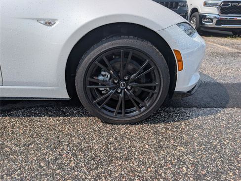 Used 2025 MAZDA MX-5 Miata Club RWD image 11