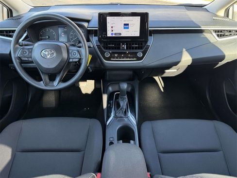 Certified 2025 Toyota Corolla LE image 2