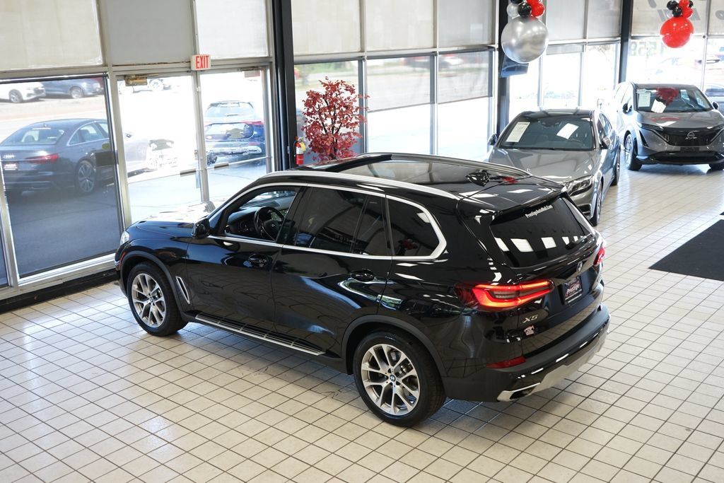 Used 2021 BMW X5 xDrive40i w/ Executive Package AWD/4WD image 67