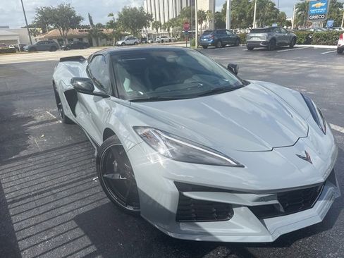 Used 2025 Chevrolet Corvette E-Ray w/ Stealth Interior Trim Package image 1