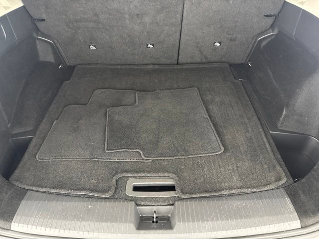 Used 2024 Nissan Rogue S AWD/4WD image 25