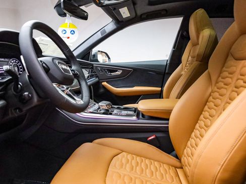 New 2025 Audi RS Q8 performance image 30