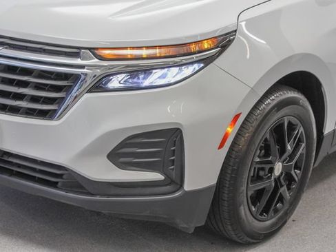 Used 2024 Chevrolet Equinox LS w/ LS Convenience Package FWD image 5