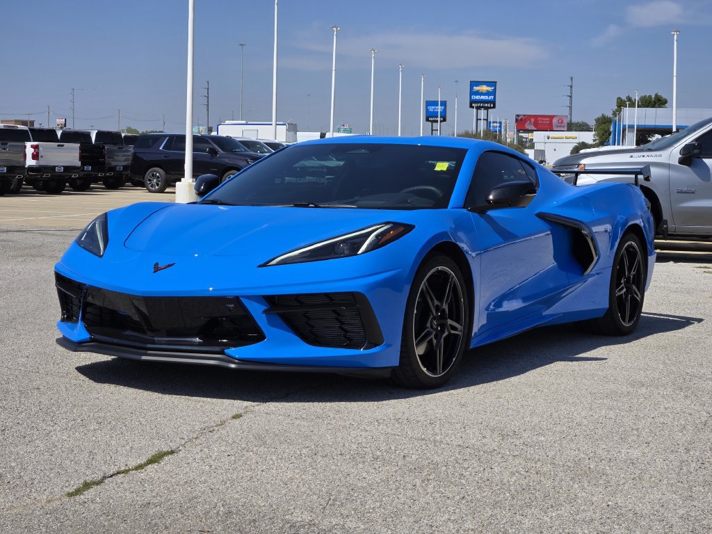 Used 2024 Chevrolet Corvette Stingray Preferred Cpe w/ 2LT RWD image 3