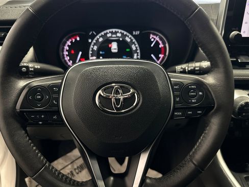Certified 2023 Toyota RAV4 XLE image 25