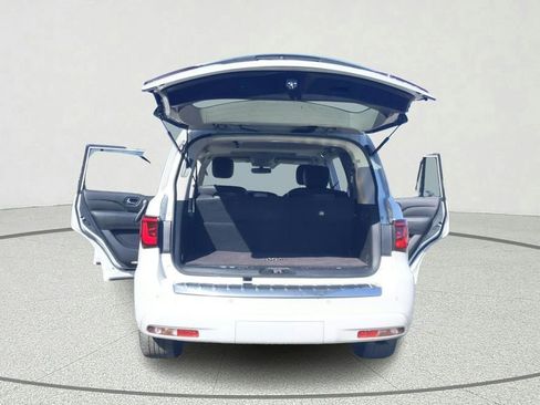 Used 2020 INFINITI QX80 Luxe w/ Cargo Package image 12