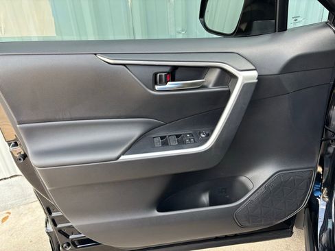 Used 2024 Toyota RAV4 XLE Premium image 13