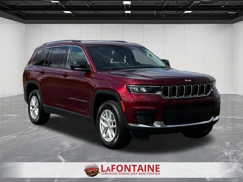 Used 2023 Jeep Grand Cherokee L Laredo w/ Luxury Tech Group I AWD/4WD image 7