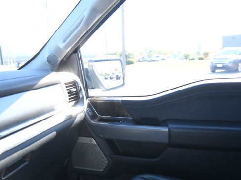 Used 2022 Ford F150 Lariat AWD/4WD image 23