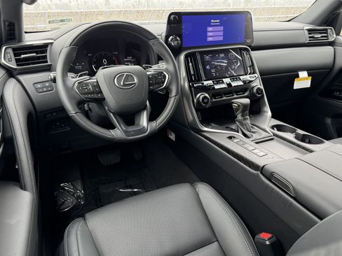 New 2026 Lexus LX 600 4WD w/ Luxury Package image 25