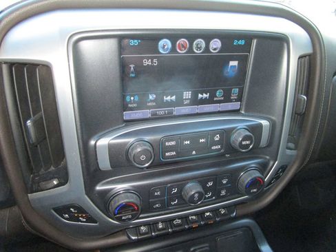 Used 2018 GMC Sierra 1500 SLT image 34