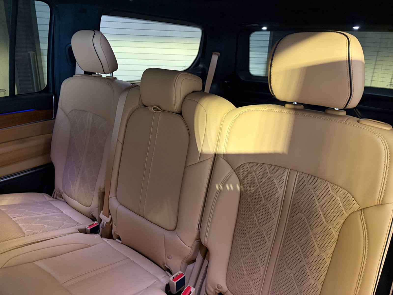 Used 2023 Jeep Grand Wagoneer Series III AWD/4WD image 33
