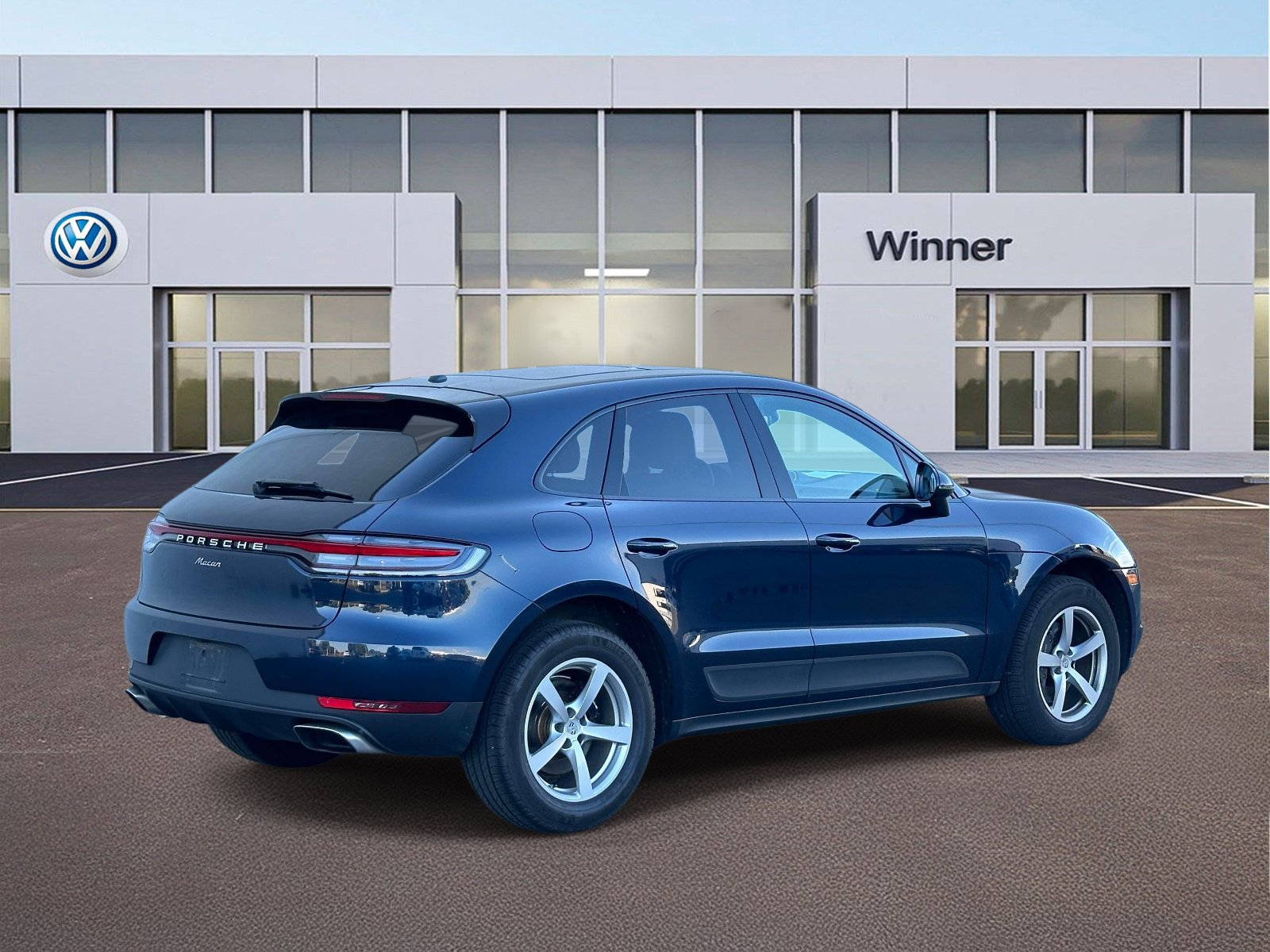 Used 2021 Porsche Macan AWD/4WD image 5