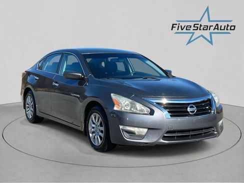 Used 2014 Nissan Altima 2.5 S FWD image 1