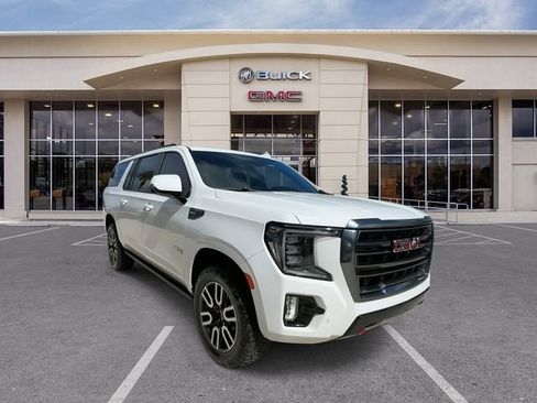 Certified 2024 GMC Yukon XL AT4 w/ AT4 Premium Package AWD/4WD image 3