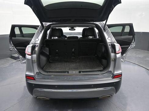 Used 2020 Jeep Cherokee Limited AWD/4WD image 32