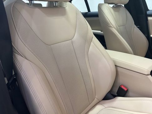 Used 2023 BMW 330i xDrive 330i xDrive w/ Driving Assistance Package image 56