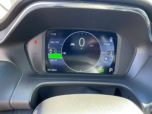 Used 2023 Chevrolet Bolt EUV LT w/ Comfort Package image 25