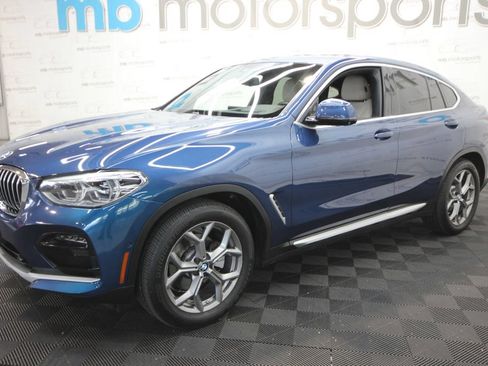 Used 2021 BMW X4 xDrive30i w/ Executive Package AWD/4WD image 2