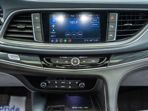 Used 2023 Buick Enclave Essence w/ Experience Buick Package AWD/4WD image 22